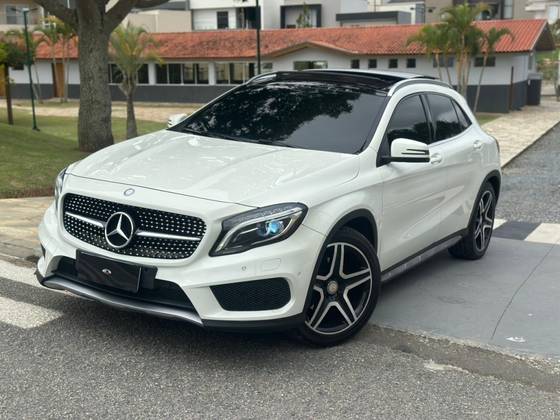 MERCEDES-BENZ GLA 250 2.0 16V TURBO GASOLINA SPORT 4P AUTOMÁTICO